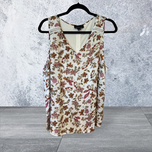 Fortune + Ivy Sleeveless Top with Back Buttons NWOT - Picture 1 of 5